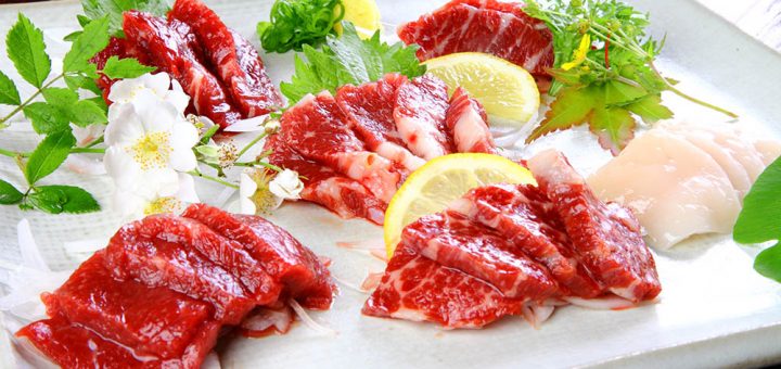 Thịt ngựa sống ngon như thế nào mà người Nhật lớn bé đều thích ăn?