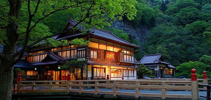 Hành trình đến Aizu Higashiyama Onsen: Trải nghiệm không bao giờ quên