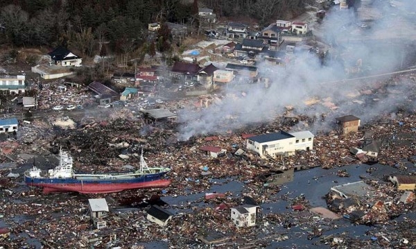 tsunami_ship
